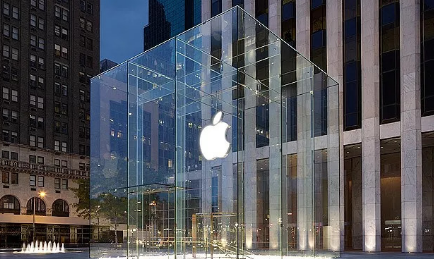 比买iphone手机更沉要的，是游苹果的地标